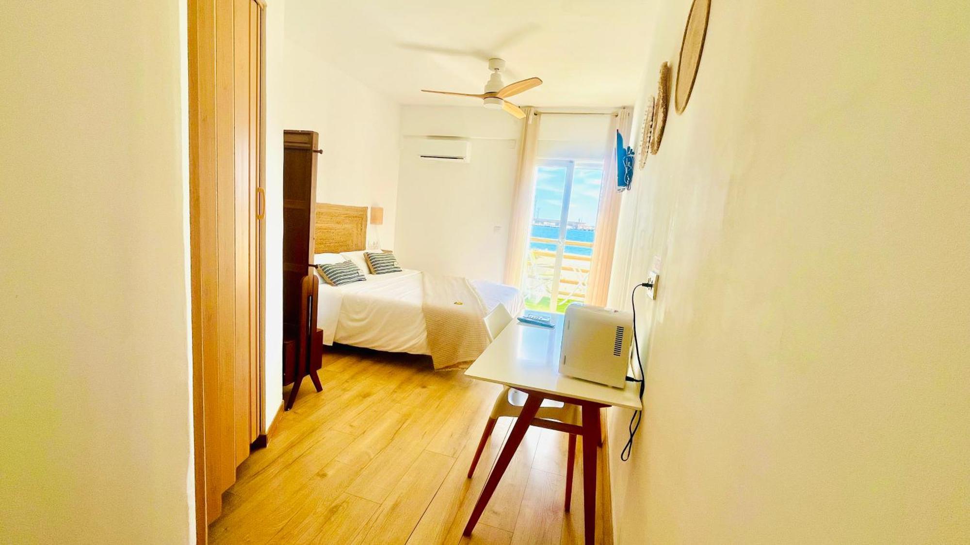 Hostal Playa Dreams Nautico Adults Garrucha Exteriör bild